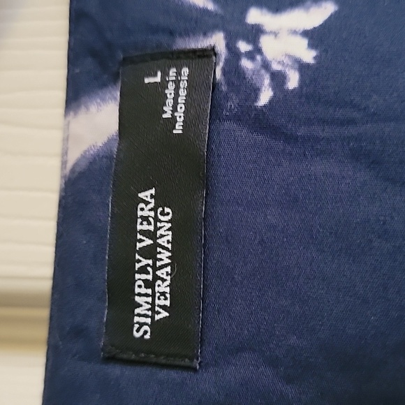 Dress - Picture 2 of 5